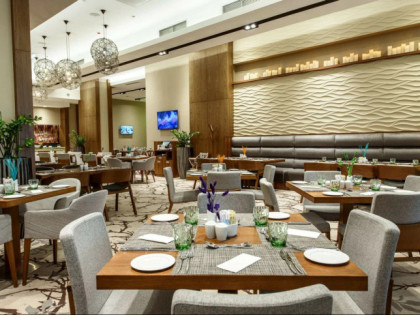 照片: The Garden Grille &amp; Bar